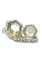 Zelena Geometric Rings