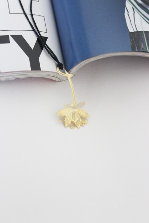 Floral 18k Gold Plated Bookmark