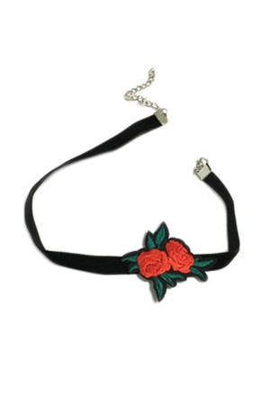 Floral Embroidered Choker 