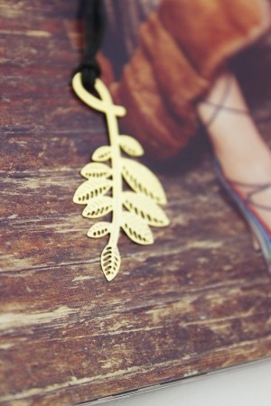 Leaf 18k Gold Plated Bookmark