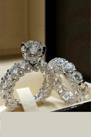 Diamante Queen Rings - Set of 2